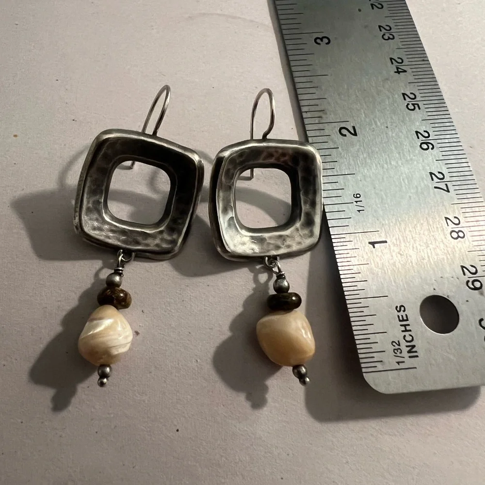 Silpada Square Hammered Sterling Silver, Pearl & Bronzite Accents on Wires - Picture 4 of 5